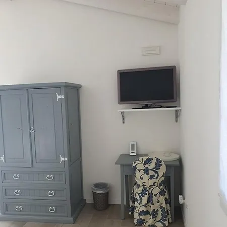 Il Pozzo Dei Desideri 住宿加早餐酒店 马尔泰拉戈